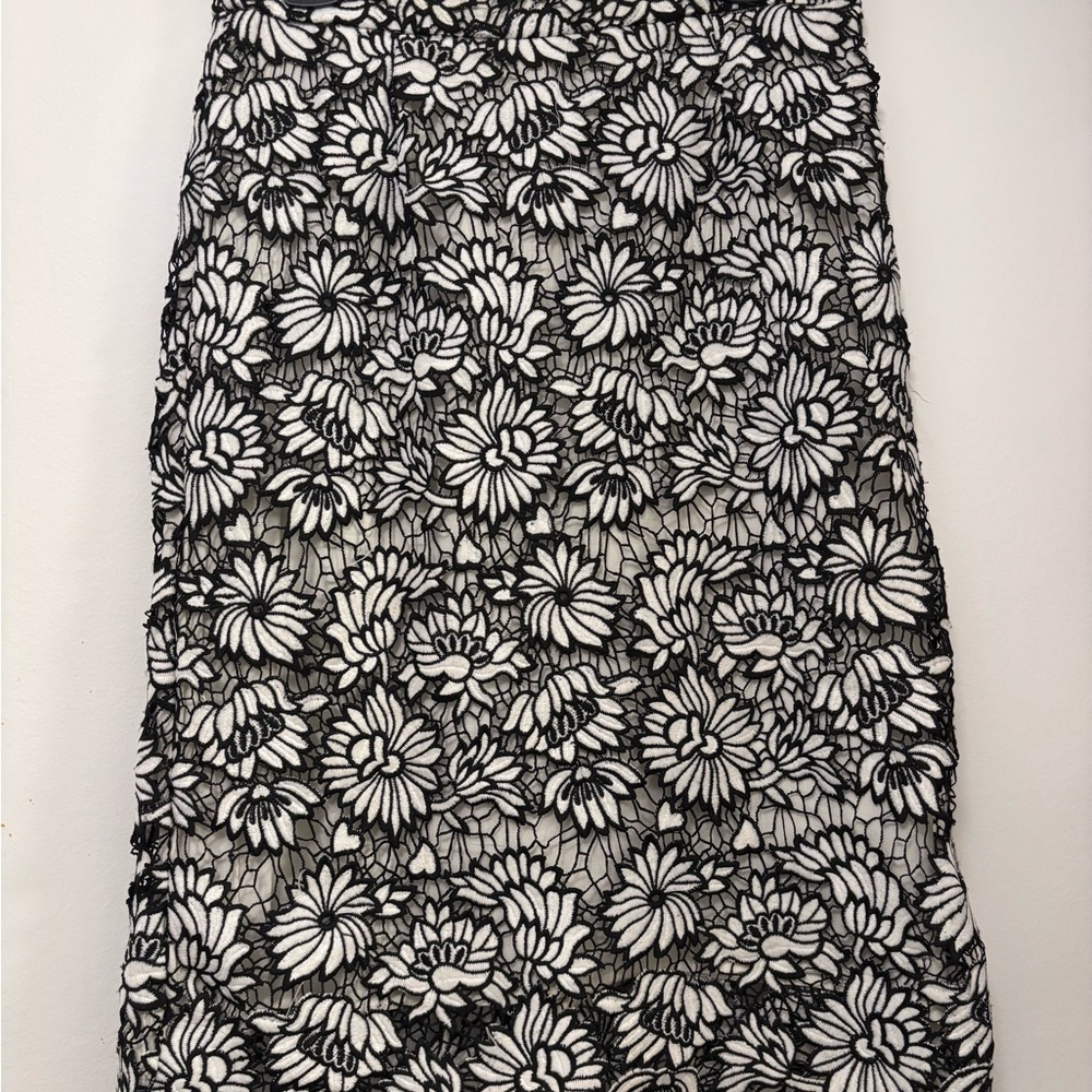 Anthropologie Sunday In Brooklyn Lace Pencil Skirt L black and white floral - Picture 4 of 6
